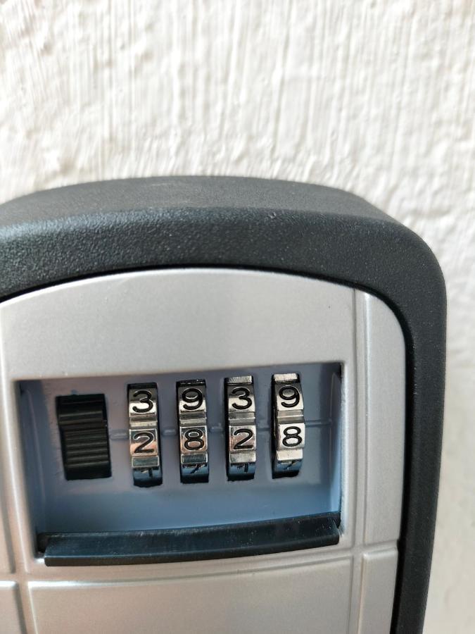 Regy Lägenhet Oradea Exteriör bild